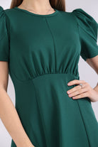 نتشي فستان ميدي بكم قصير منفوخ