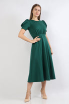 نتشي فستان ميدي بكم قصير منفوخ