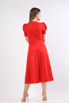 نتشي فستان ميدي بكم قصير منفوخ