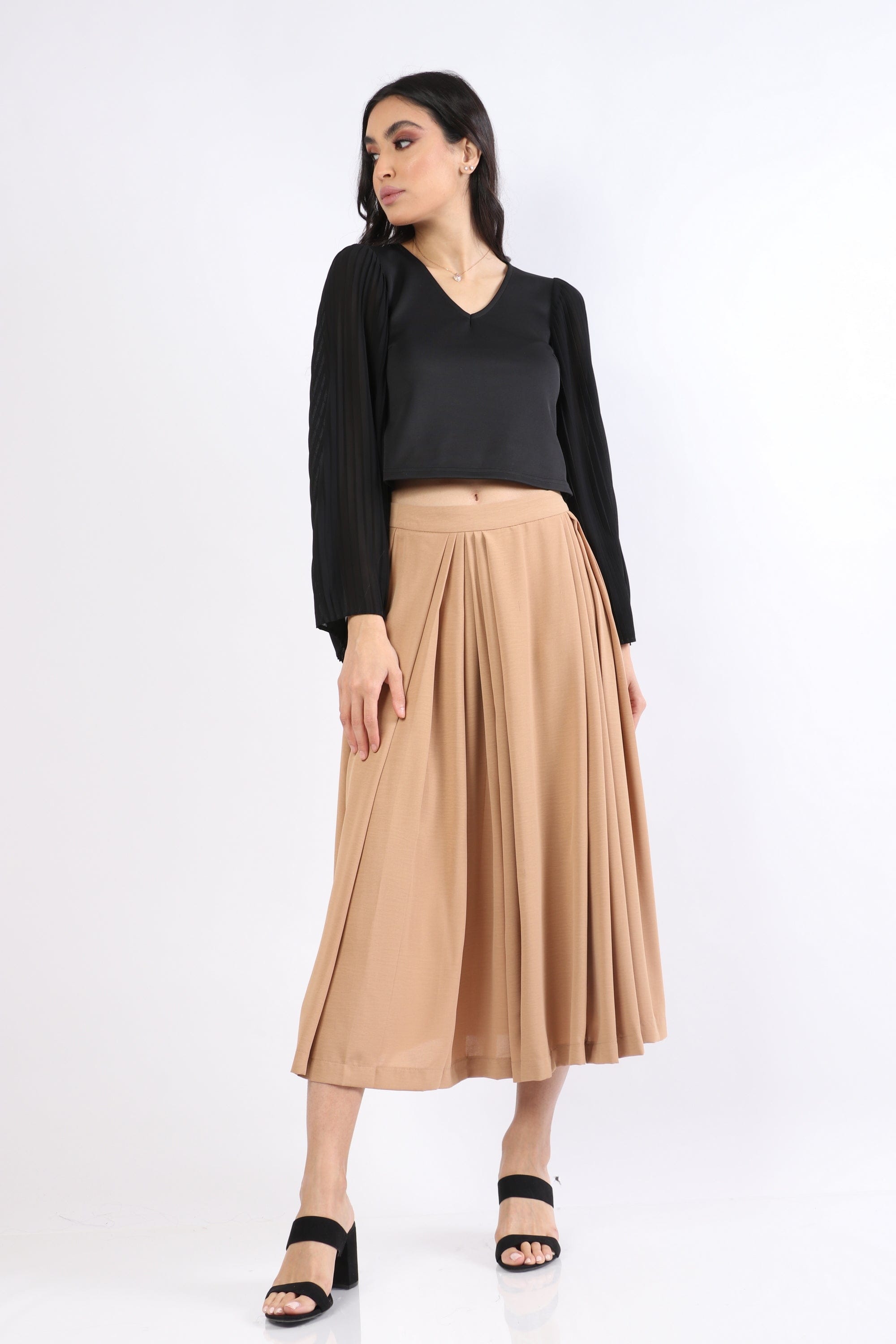 نتشي بلوزة نص بطن كم مكشكش طويل نسائي