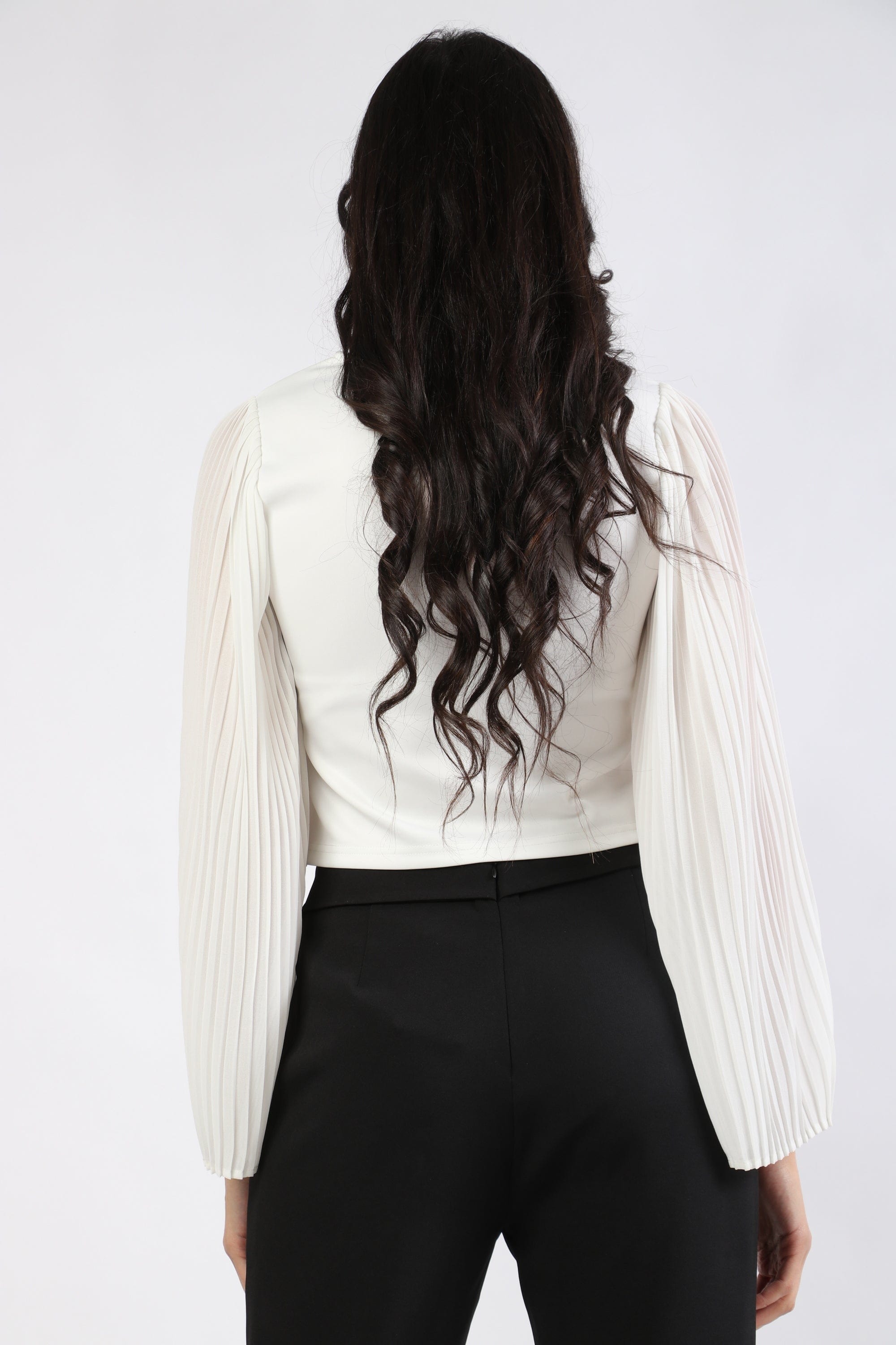 نتشي بلوزة نص بطن كم مكشكش طويل نسائي