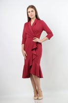 نتشي فستان ميدي رسمي بخصر لف