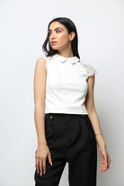 نتشي بلوزة بياقة وكتف قصير دانتيل نسائي