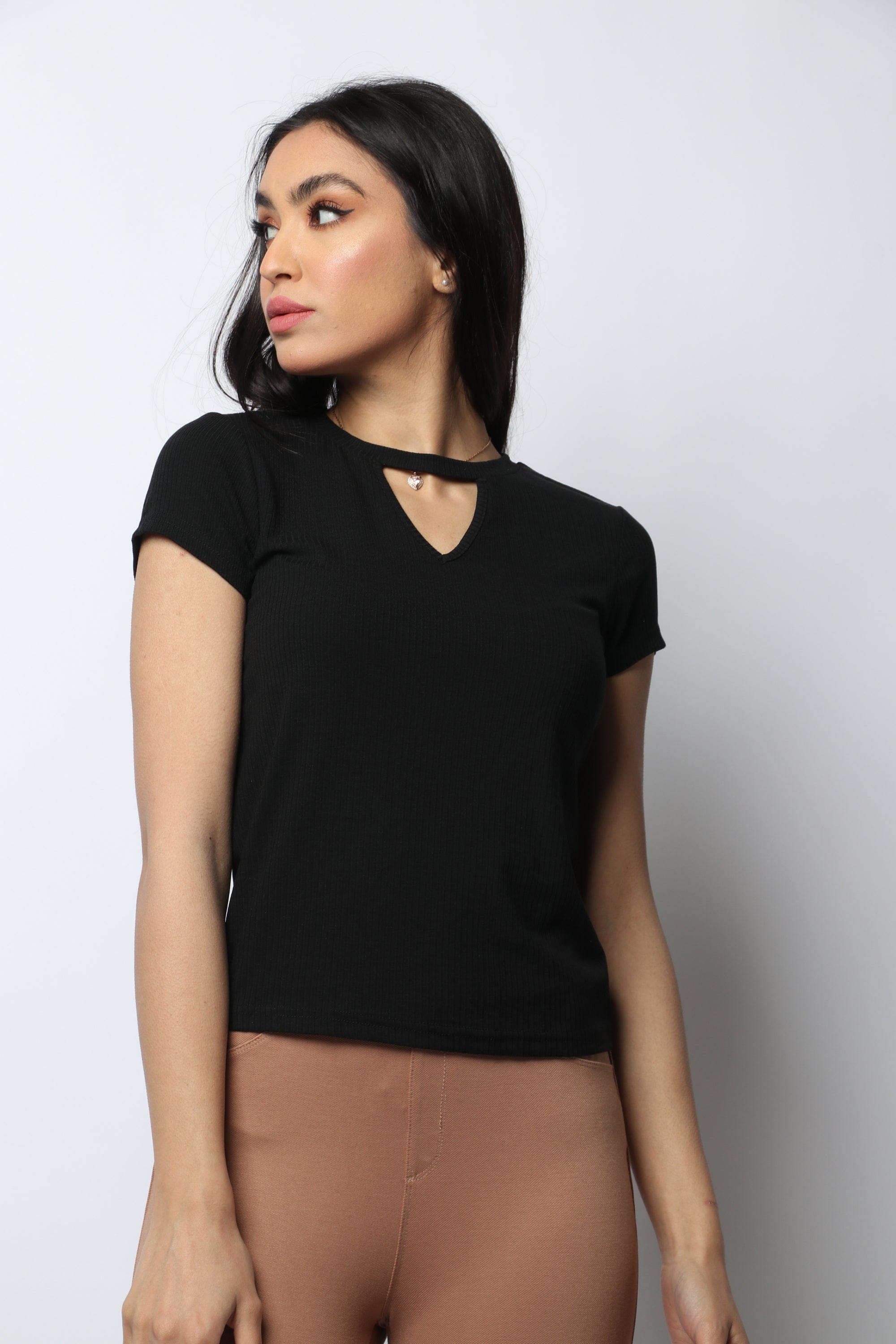 نتشي بلوزة قطنية بفتحة أمامية سبعة كم قصير نسائي