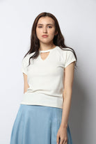 نتشي بلوزة قطنية بفتحة أمامية سبعة كم قصير نسائي