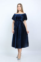 نتشي فستان ميدي مخمل سهرة كتف بكم قصير