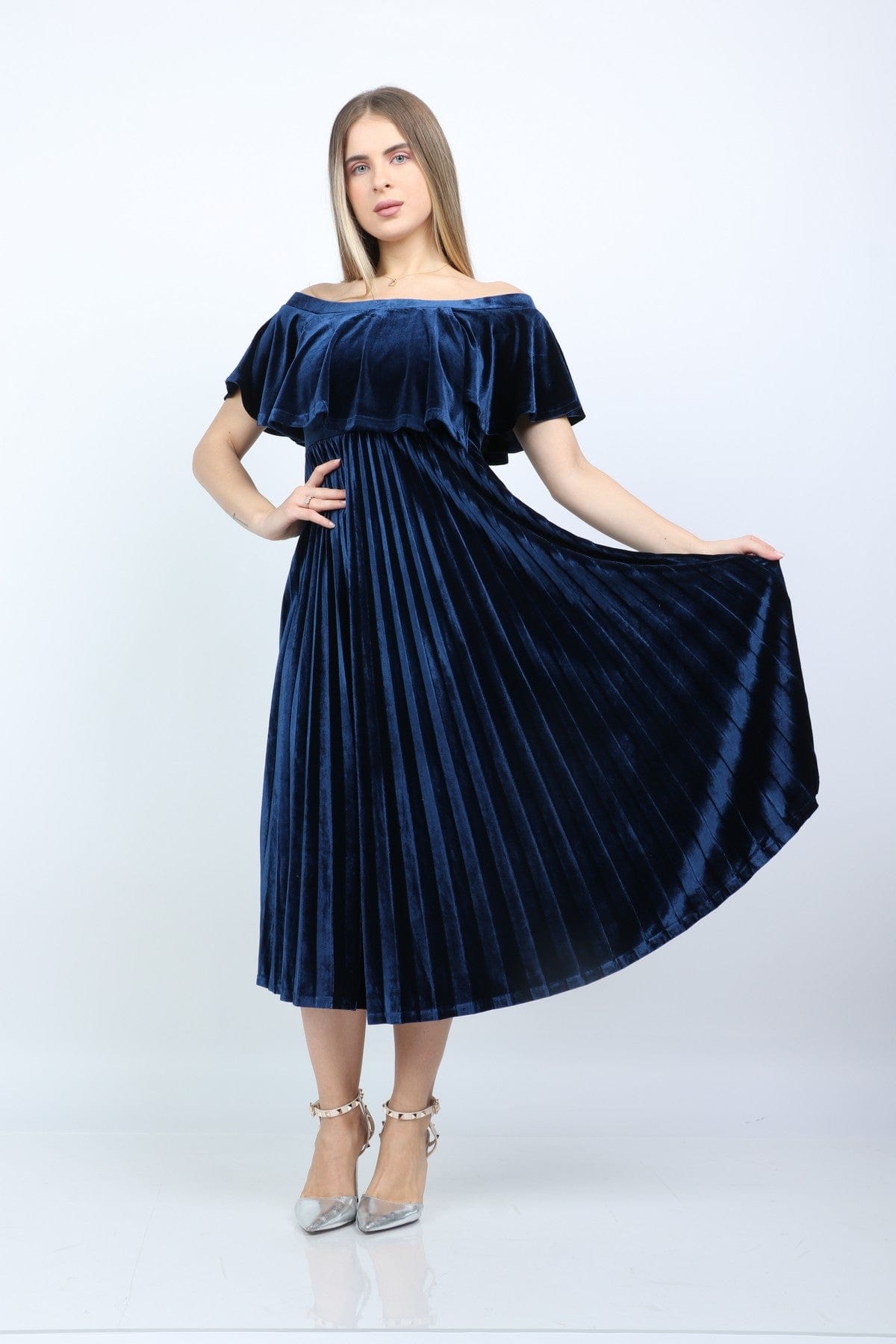 نتشي فستان ميدي مخمل سهرة كتف بكم قصير