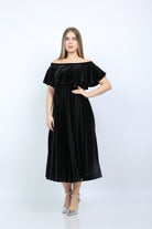 نتشي فستان ميدي مخمل سهرة كتف بكم قصير