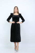 نتشي فستان مخمل نسائي بحزام للخصر