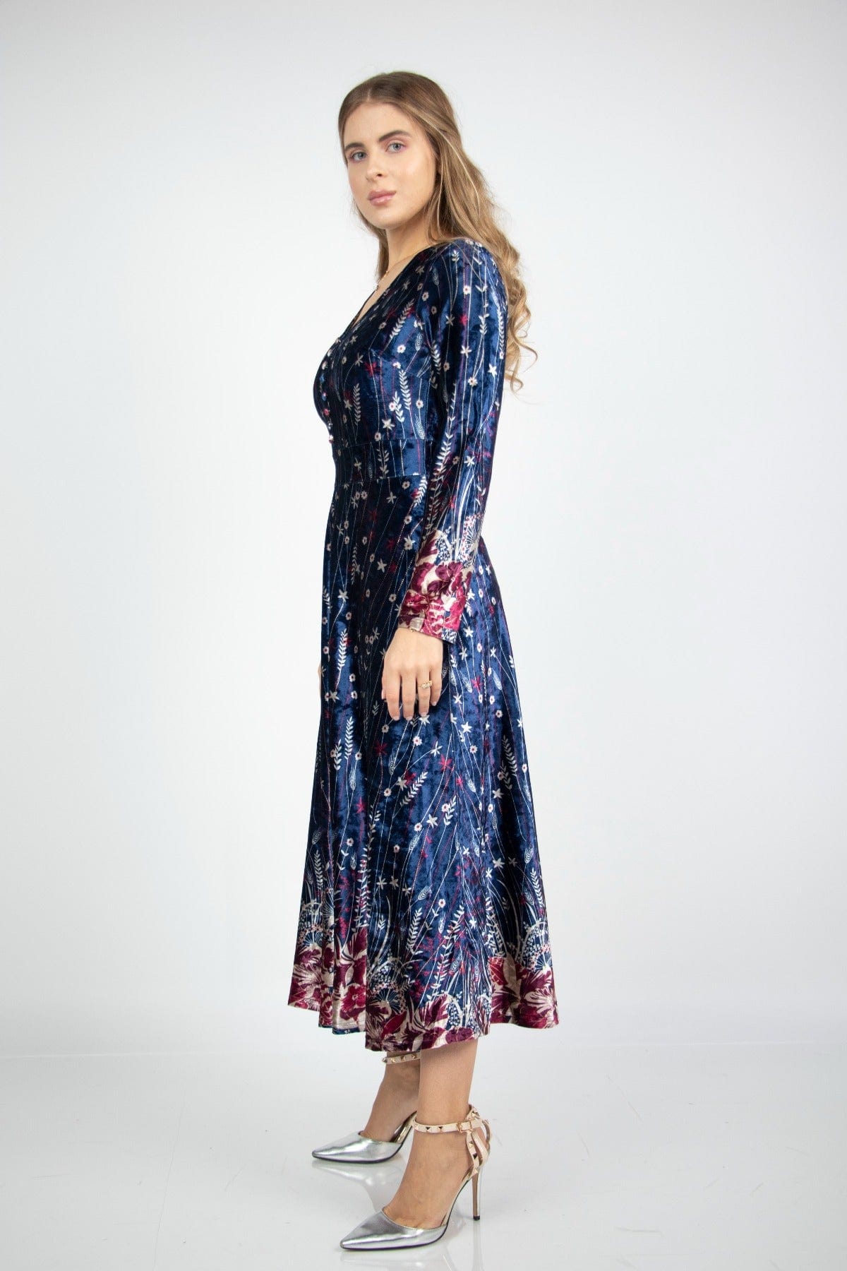 نتشي فستان ميدي مشجرة بأكمام طويلة البنفسجي