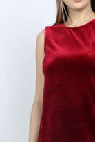 نتشي بلوزة كت مخملية برقبة دائرية نسائي