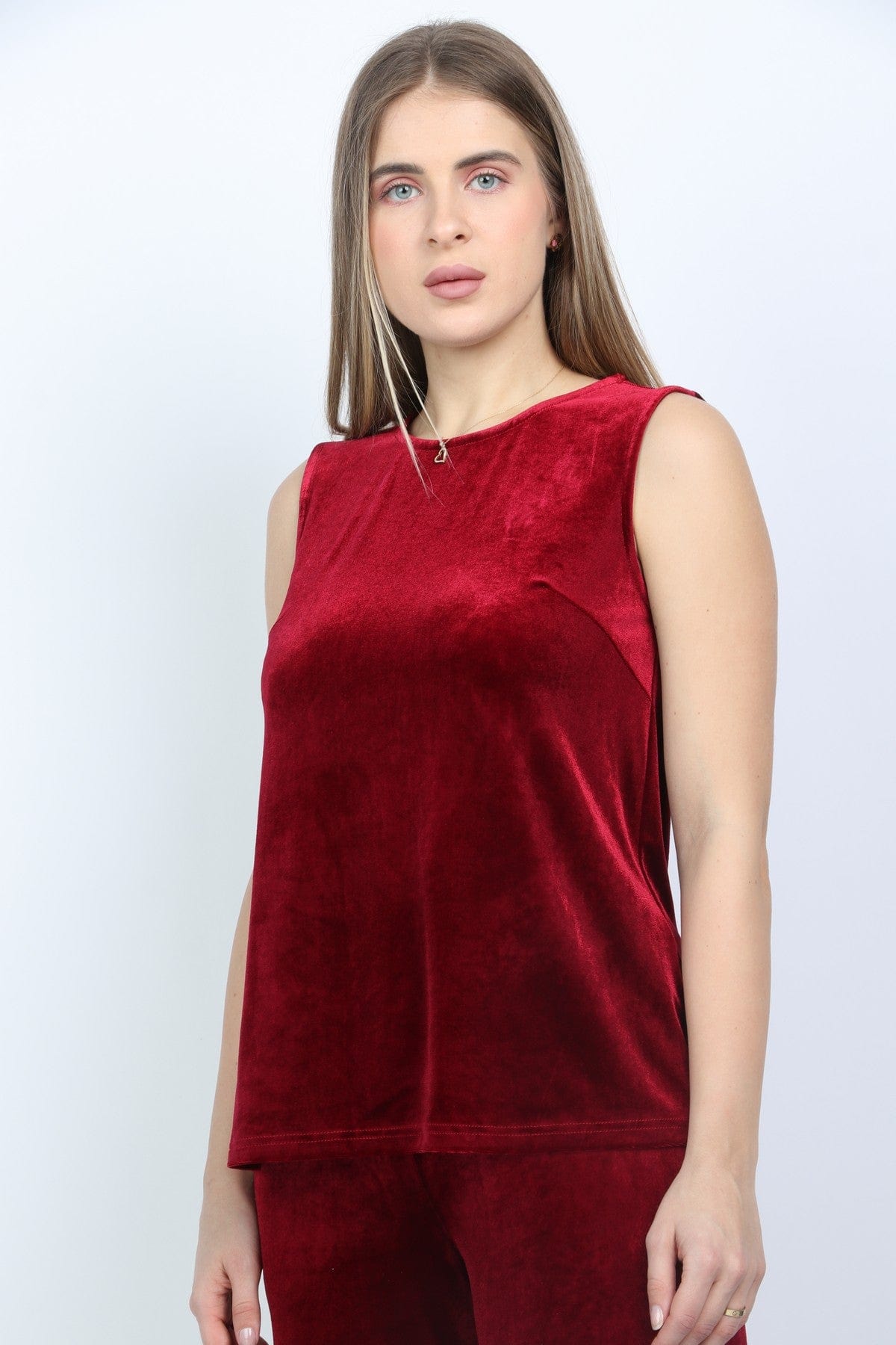 نتشي بلوزة كت مخملية برقبة دائرية نسائي