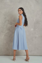 نتشي فستان ميدي سادة واسع بياقة طويلة بدون كم