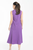 نتشي فستان ميدي بدون اكمام ورقب دائرية