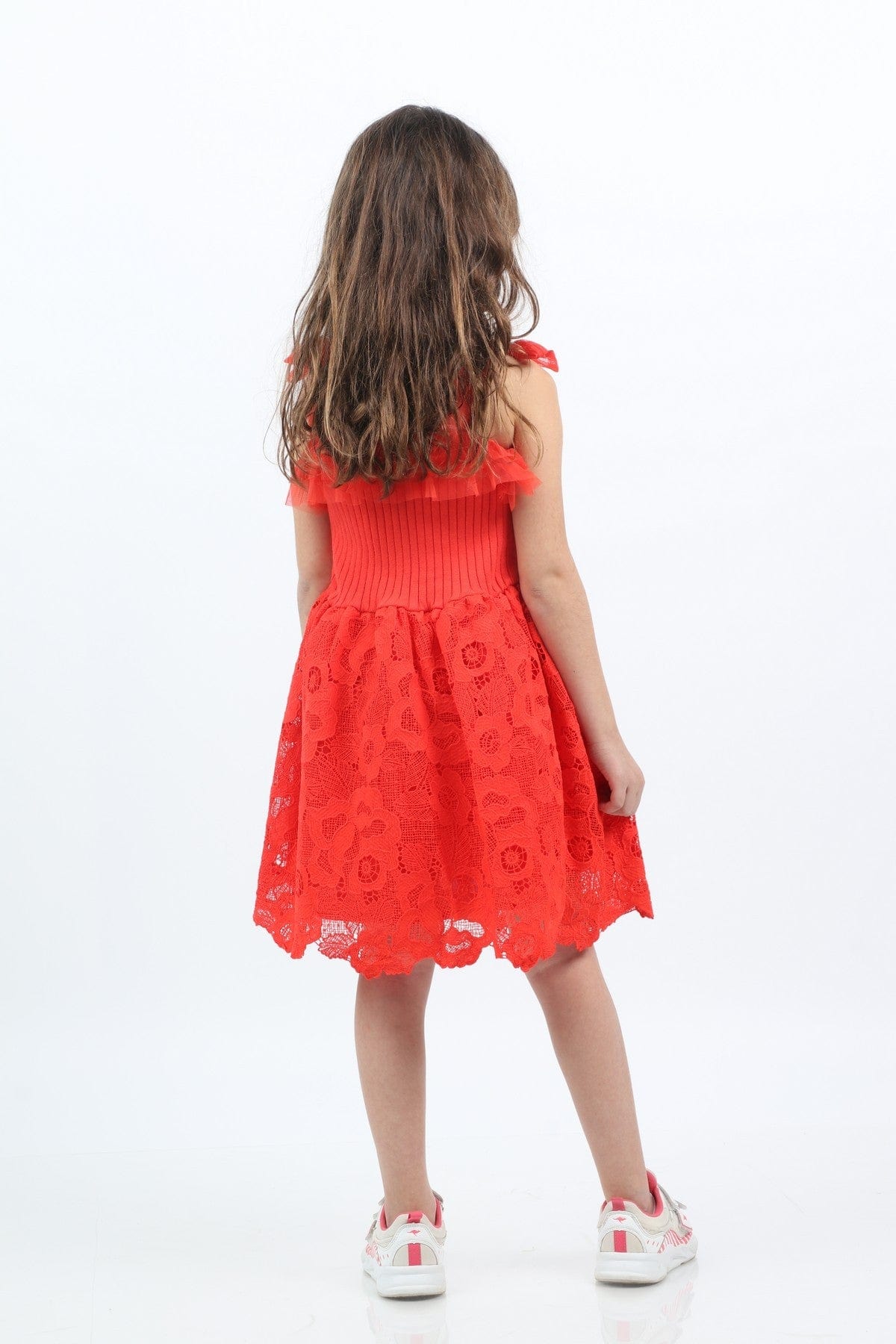 جينجرسنابس فستان بناتي سادة بحمالات مربوطة ودانتيل من أسفل أحمر