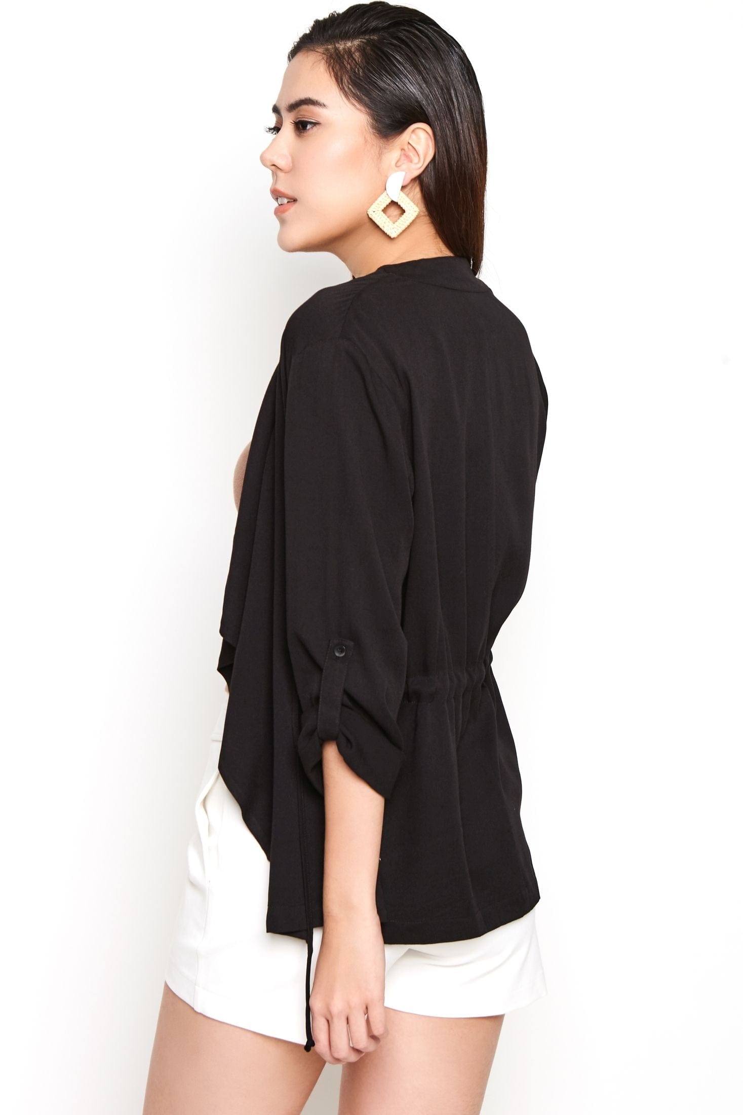 نتشي سترة سادة بدون سحاب مفتوحة بأكمام طويلة